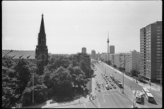 Nr01-039_Greifswalder-Allee-24.5.1989