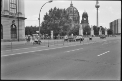 Nr01-122_Unter-den-Linden-17.6.1988