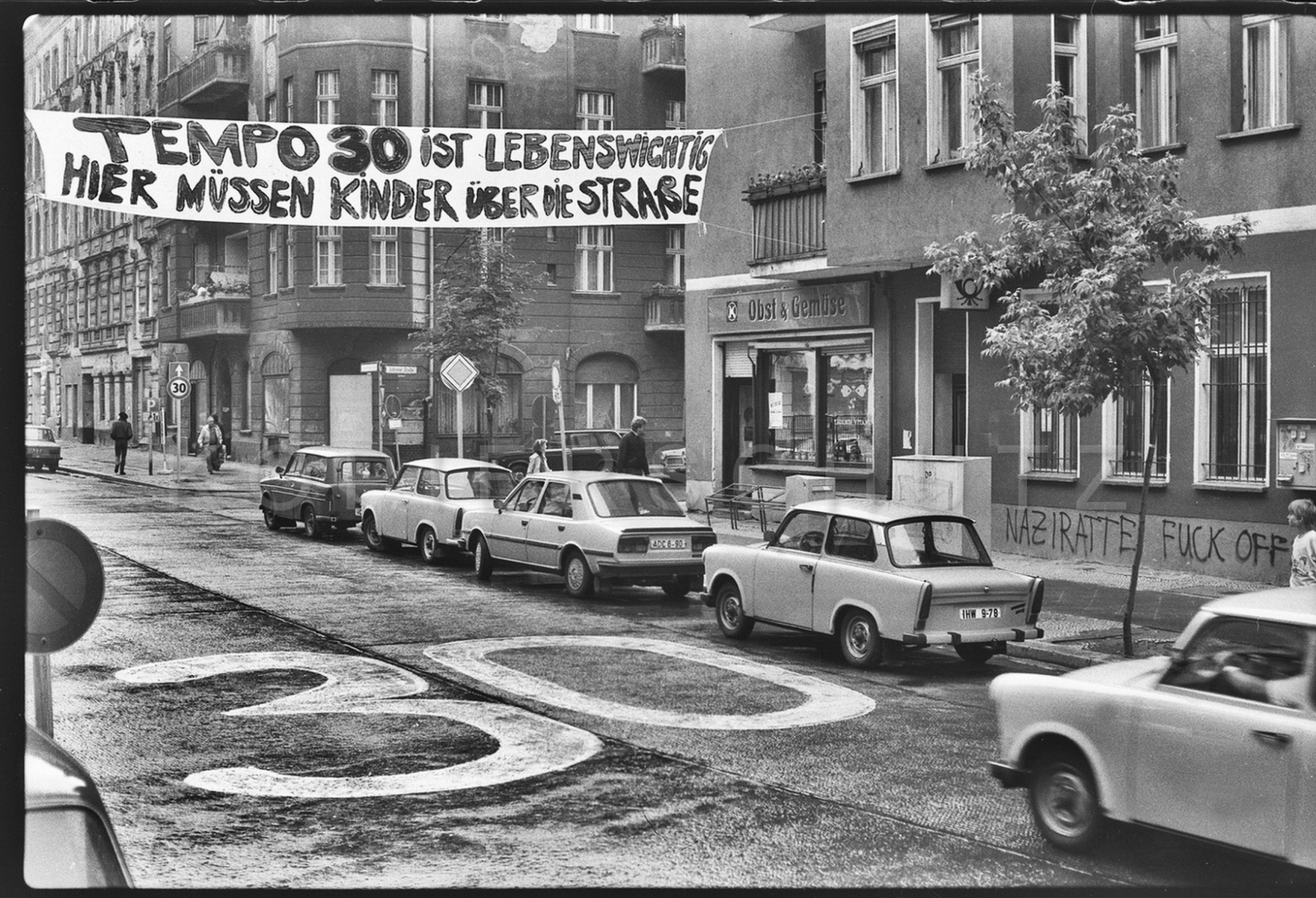 Nr02-094_Senefelderstraße_Göhrenerstraße_ 13.6.1990