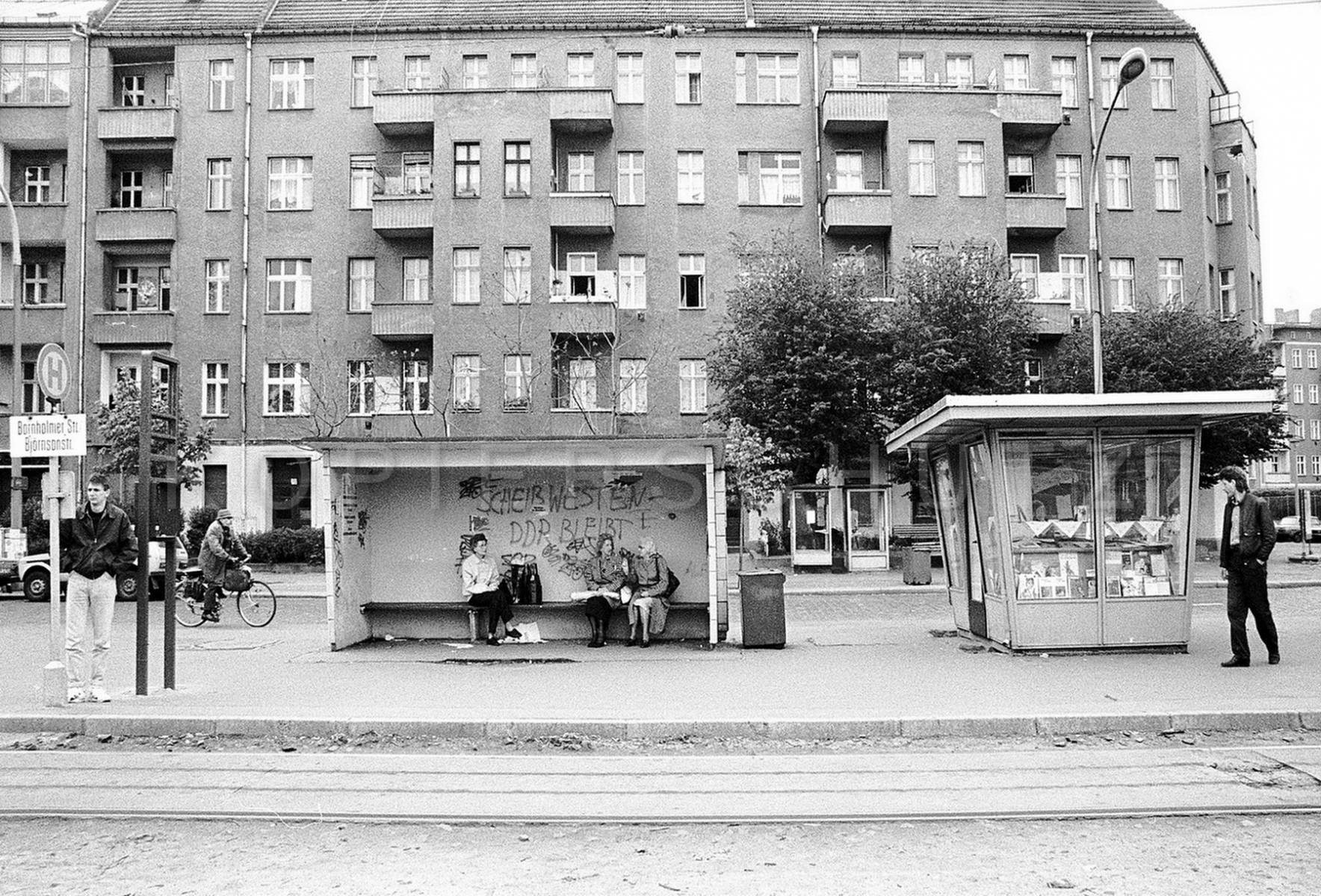 Nr02-106_Wisbyerstraße .-29.4.1990